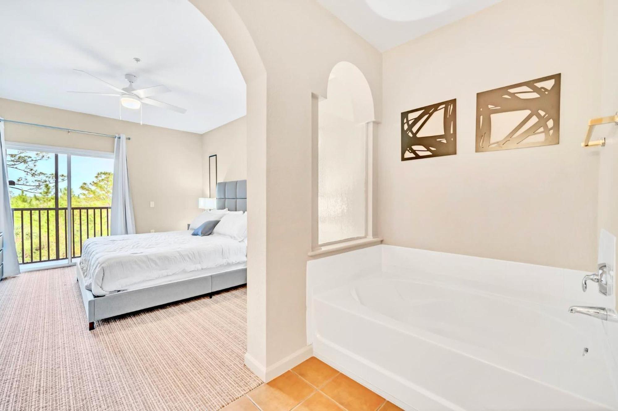 Spacious 2br With Pool & Hot Tub, Near Disney! Hébergement de vacances