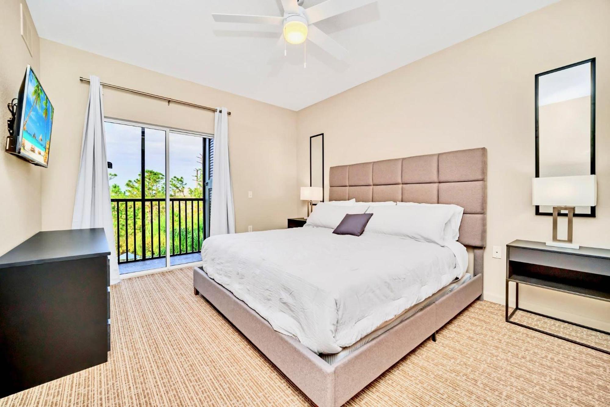 Spacious 2br With Pool & Hot Tub, Near Disney! Hébergement de vacances *