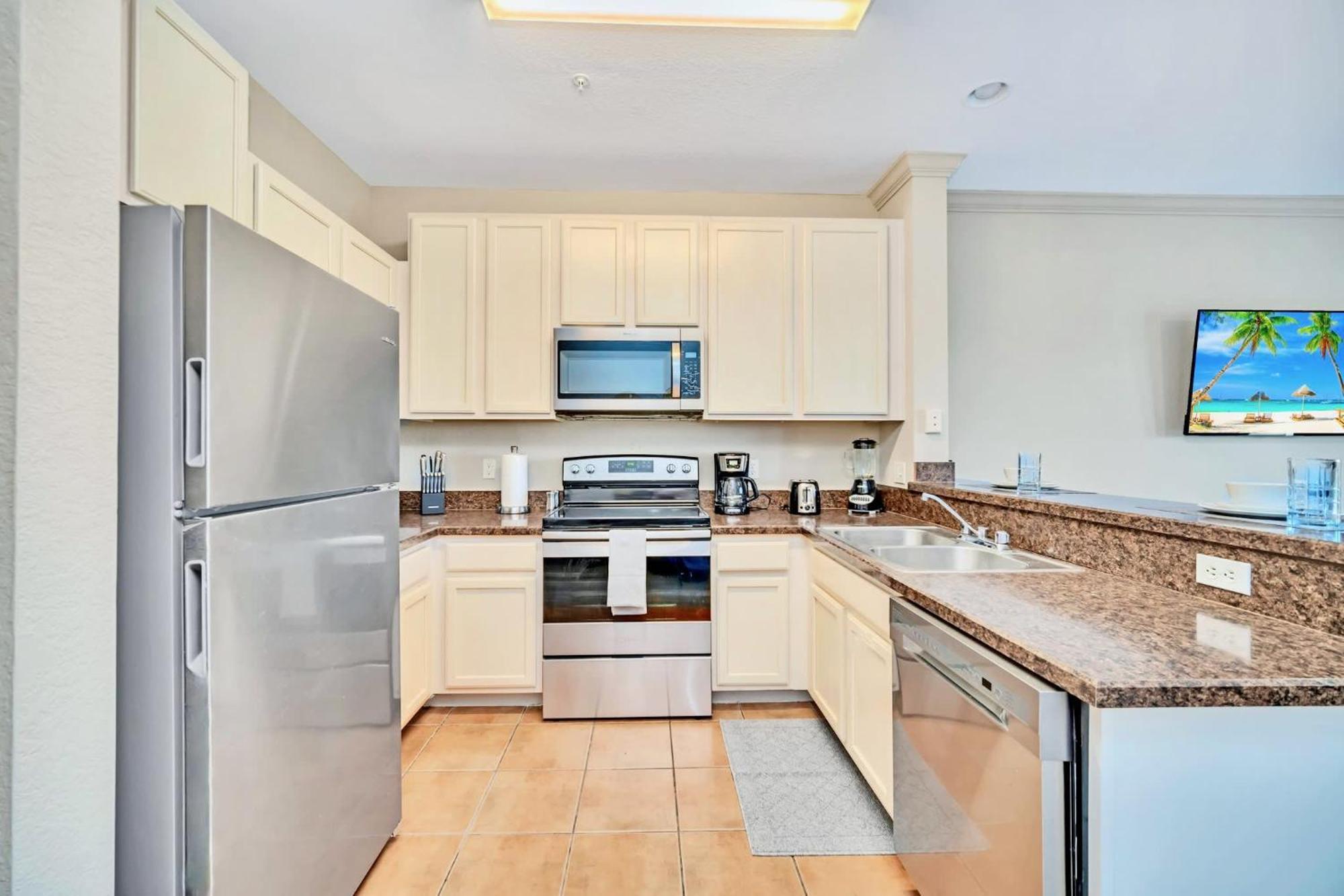 Hébergement de vacances Spacious 2br With Pool & Hot Tub, Near Disney! *